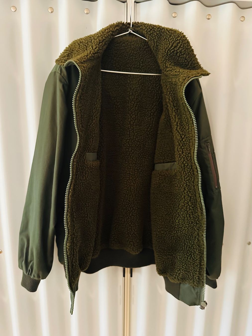 Jacken: Bomber Jacke Gr. L-XL Green – Gebraucht aus Zürich von VR2528 5