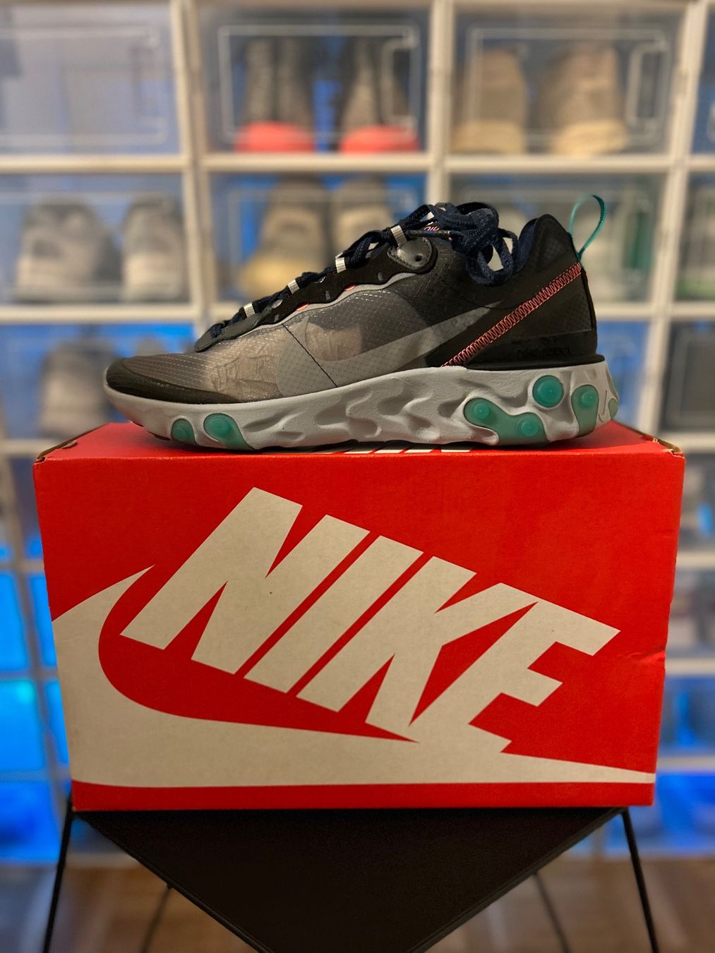 Nike Chaussures hommes: Nike React Element 87 EU 42 – Neuf avec emballage d'origine à Sion par UntilWeRaise 1