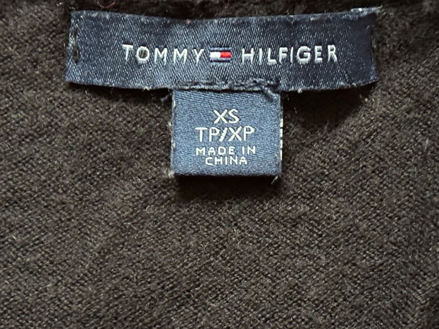 Tommy Hilfiger Maglioni & Felpe: Damenpullover von Tommy Hilfiger in Grösse XS – Usato da Zürich venduto da gaj_nm6w 1