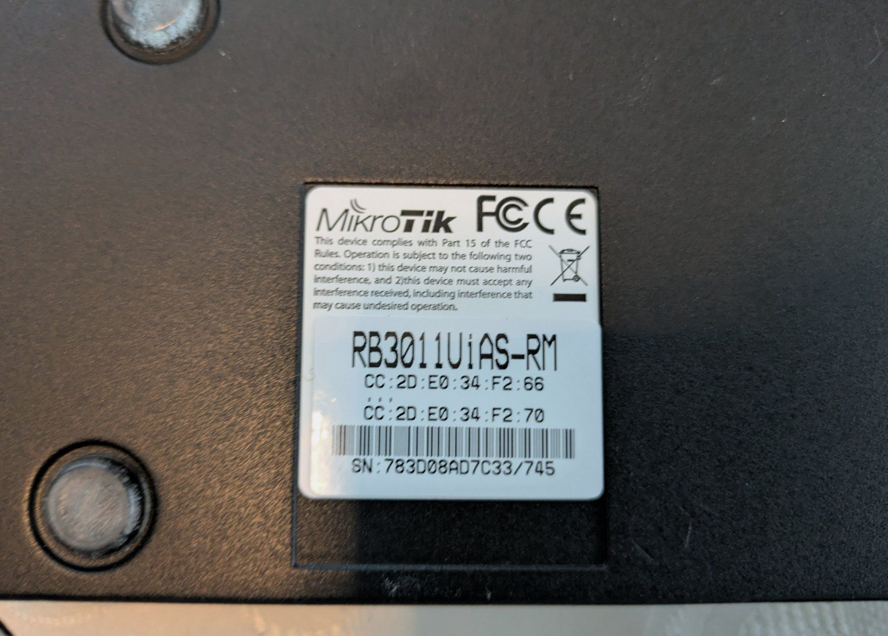 Mikrotik Modems & Router: Router MikroTik RB3011UiAS-RM – Neu (gemäss Beschreibung) aus Benken SG von olga81 3