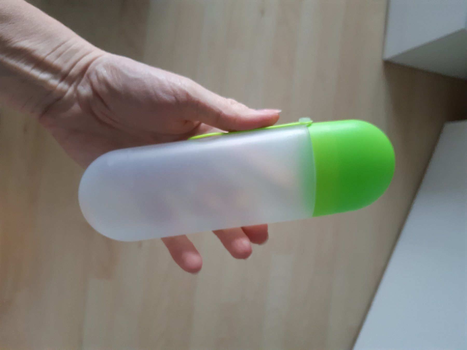 Cura dei denti: Zahnbürstenschutz – Usato da Nebikon venduto da Haidihooo