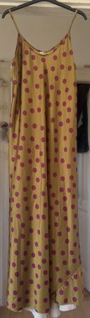 LONGUE ROBE! M DERNIER PRIX!