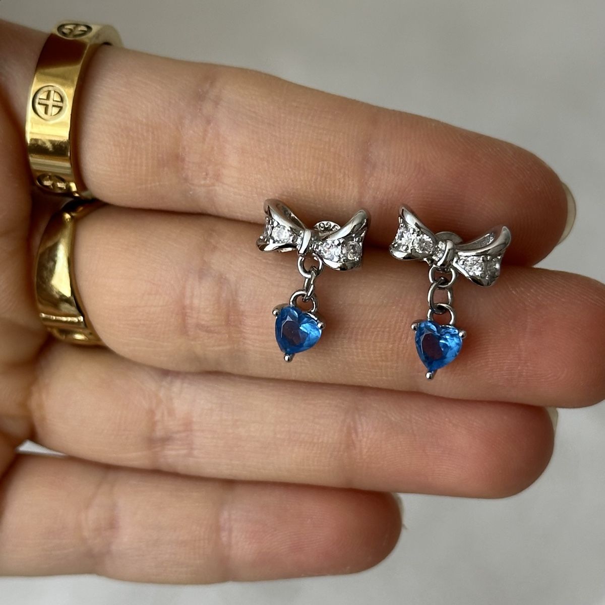 Orecchini pendenti & Orecchini a lobo: Silber 925 Herz und Schleife Ohrstecker – Nuovo (secondo la descrizione) da Givisiez venduto da dor_xb9k 3