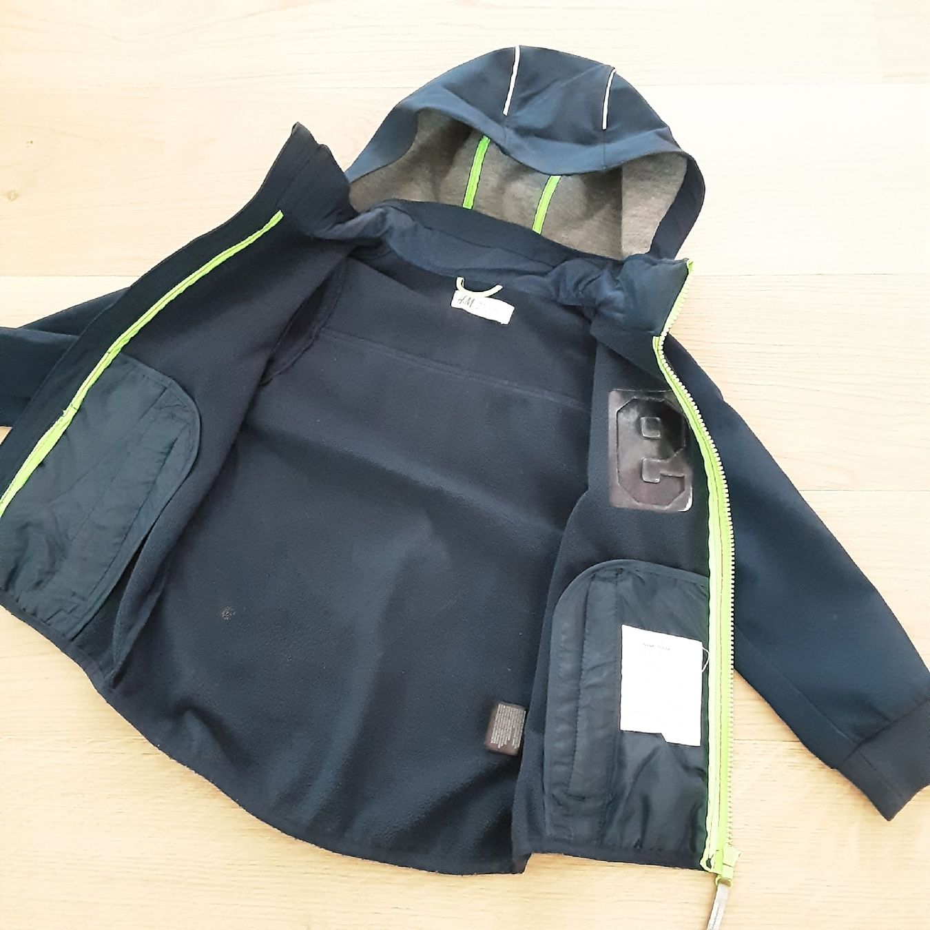 H&M Jacken & Mäntel: softshelljacke Junge – Gebraucht aus Wittenbach von Pirufa 2