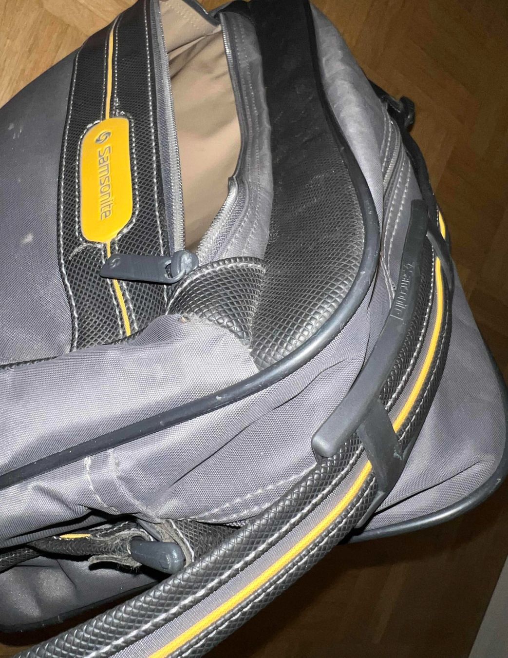 Samsonite Valigie & Borse: Tasche Samsonite Laptoptasche 40x30x12 cm – Usato da Zürich venduto da dojoal64 1