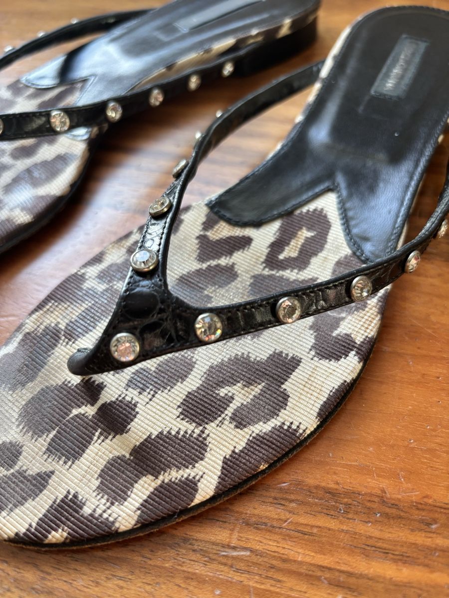 Dolce & Gabbana Scarpe da donna: Dolce & Gabbana Sandaletten Leopardprint mit Steinen – Usato da Jona venduto da FashionQueen2306 1