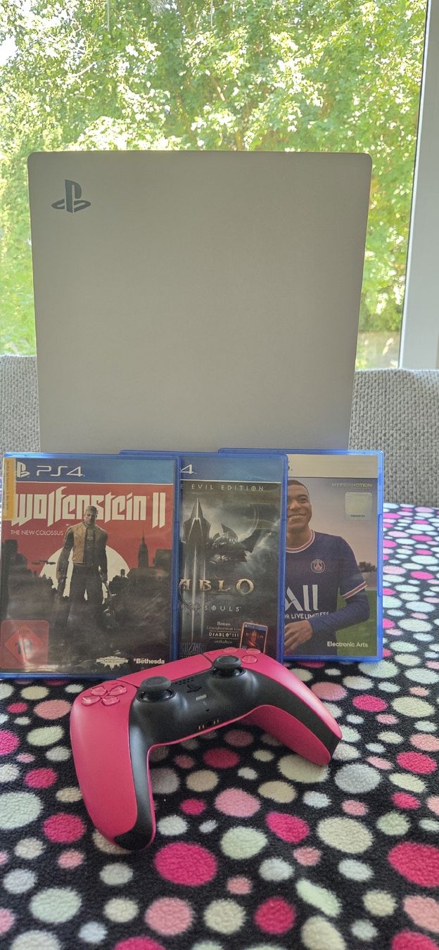 Sony Konsolen: Playstation 5 Konsole mit Spielen und Controller – Gebraucht aus Huttwil von ser_gn9l 1