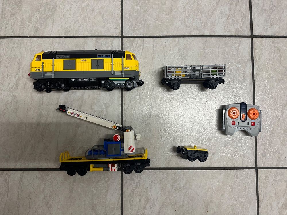 Lego Zug mit Fernbedienung und Waggons | Kaufen auf Ricardo