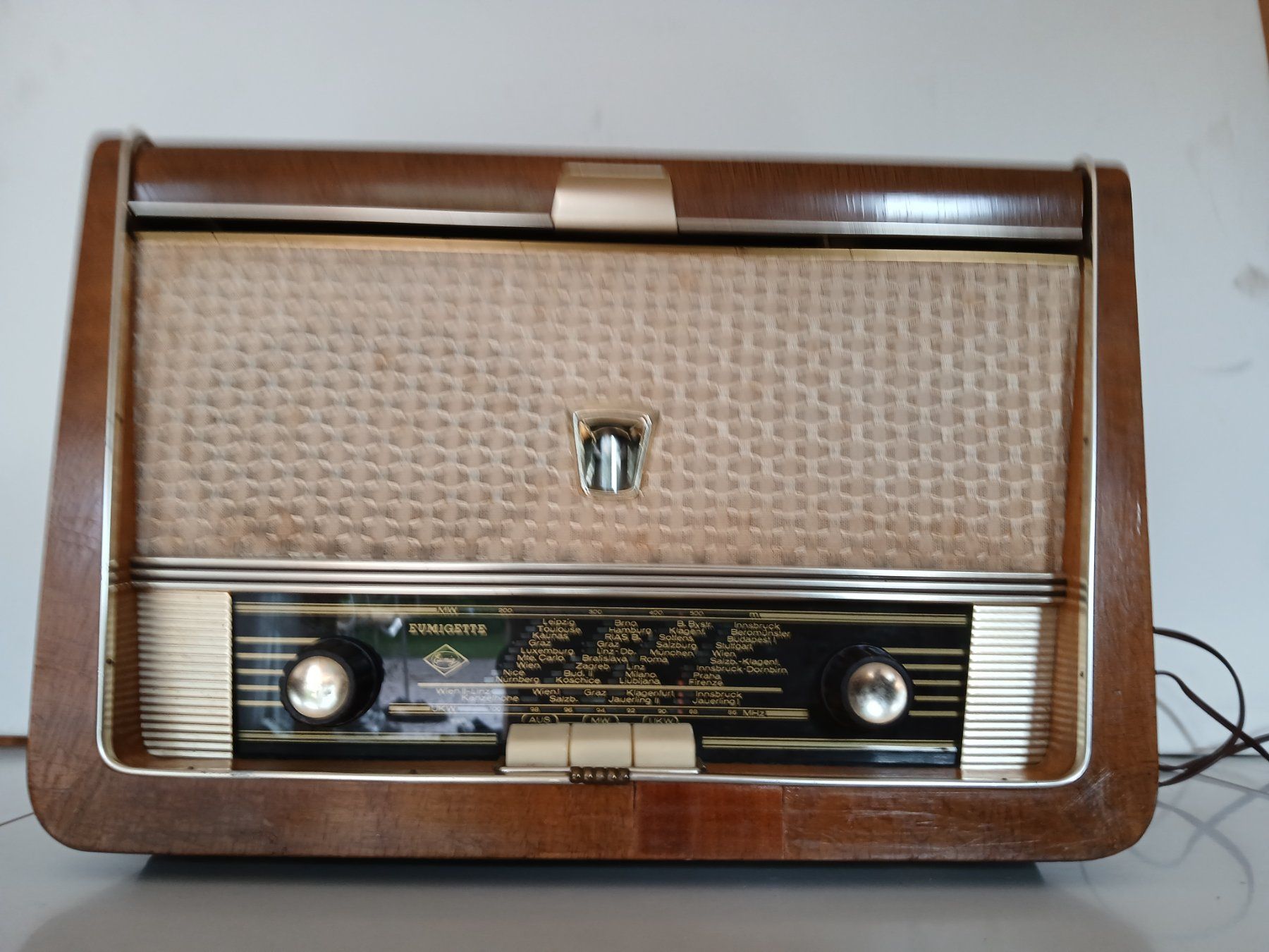 Radios: Röhrenradio Phono Eumigette "W" 60er Jahre – Defekt aus Zumikon von  3