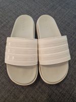 Adidas Adiletten Grösse 42 (Damen)