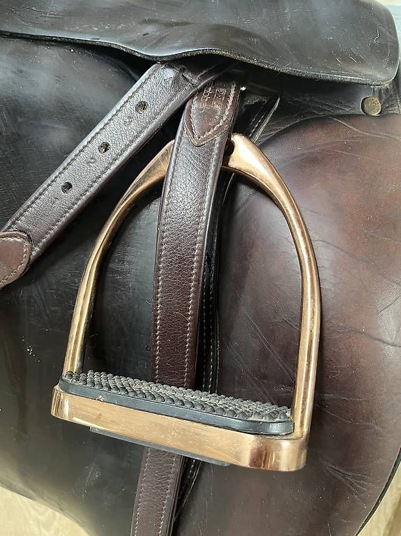 Selle & Accessori: Spirig Gossau Dressursattel – Usato da Hochdorf venduto da sha_l8l8 2
