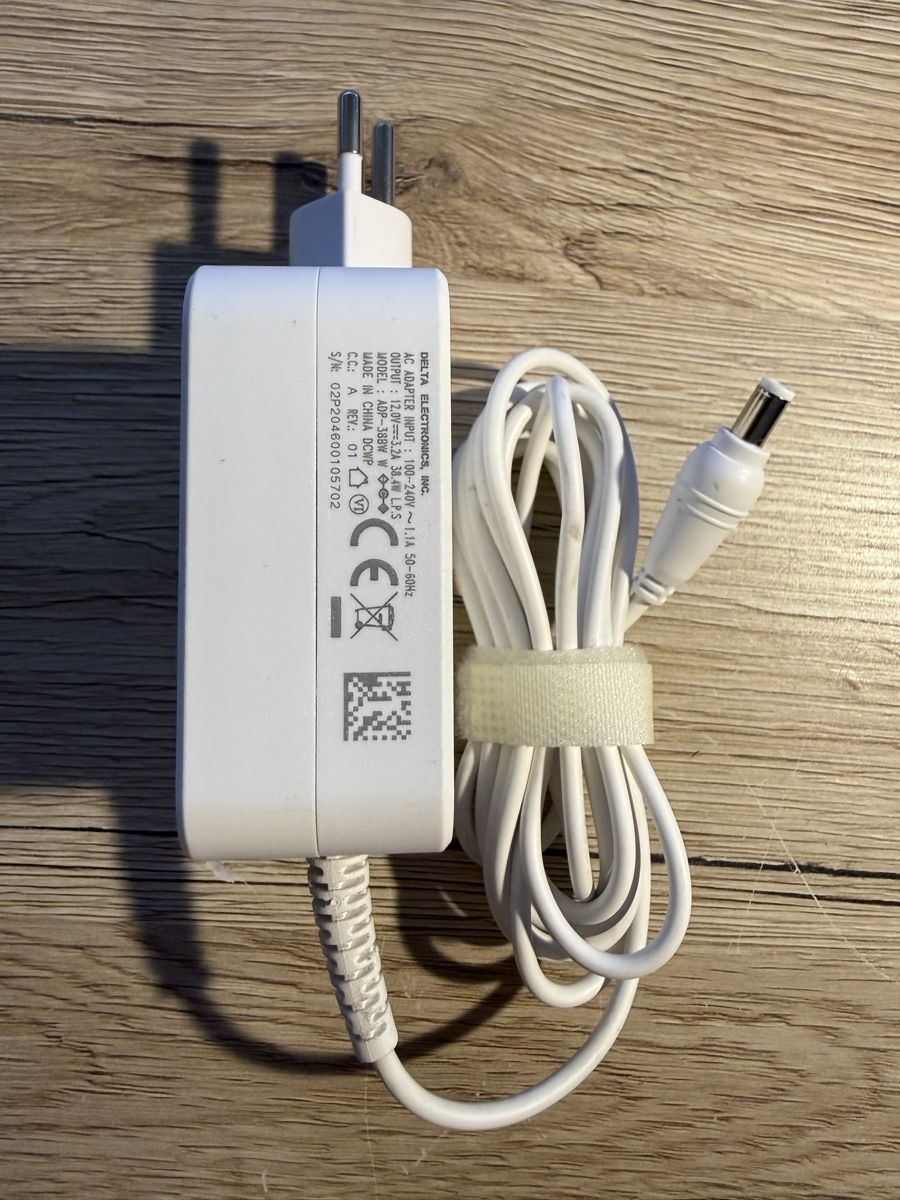Ladegeräte: Delta Netzteil 12V 3.2A 38.4W – Gebraucht aus Zürich von DmKa 2