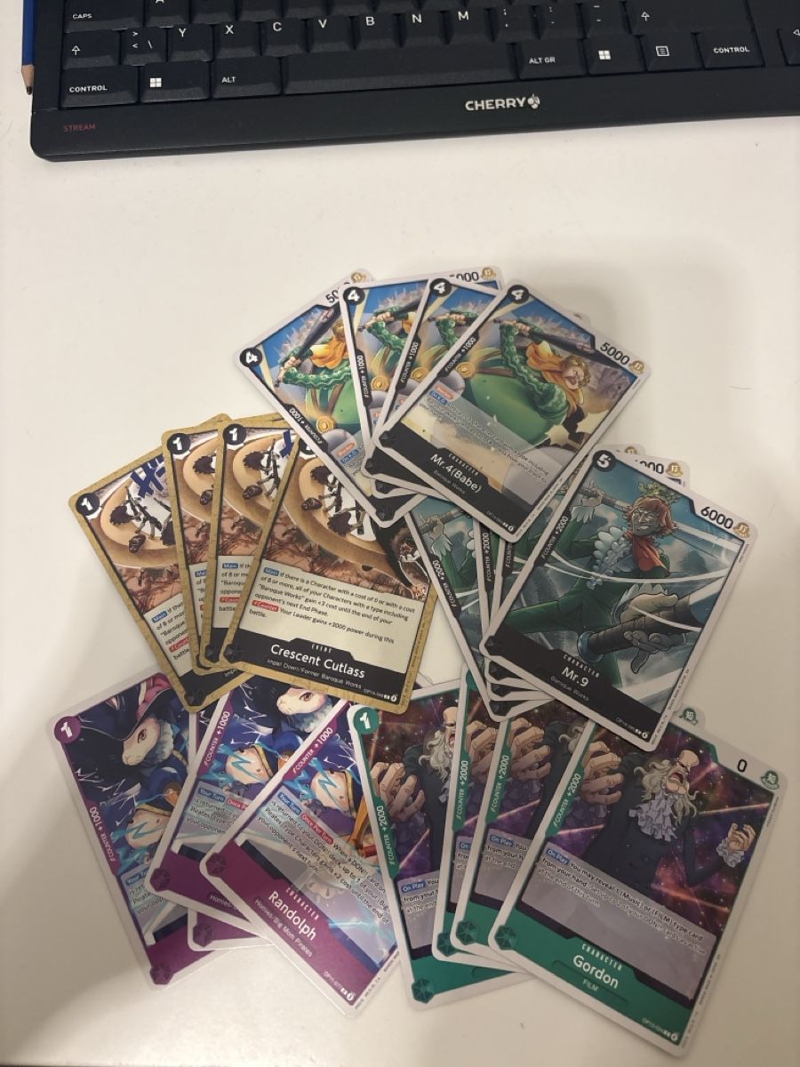 Bandai Carte collezionabili: One Piece Playset Bundle EN 5x – Nuovo (secondo la descrizione) da Birsfelden venduto da alex4127