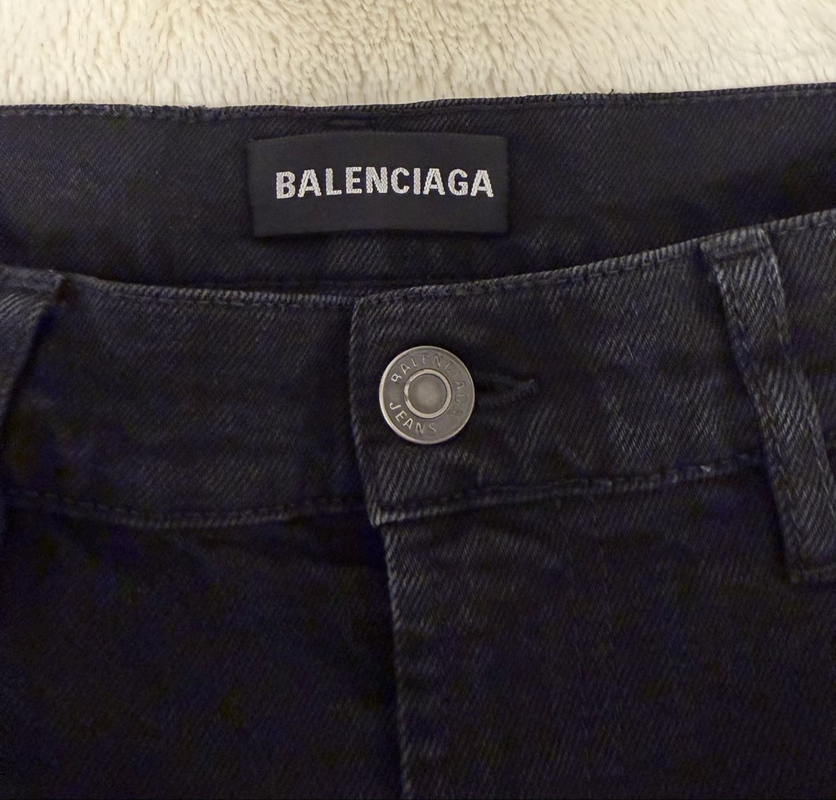 Balenciaga Jeans: Balenciaga Jeans – Usato da Würenlos venduto da sain11 1