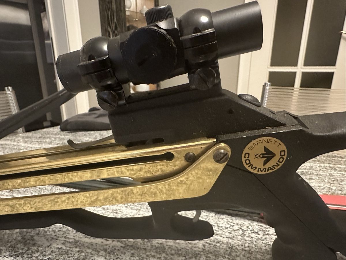 Tiro con l'arco: Barnett Commando Armbrust mit Leuchtpunktvisier – Nuovo (secondo la descrizione) da Bern venduto da der_karl 3