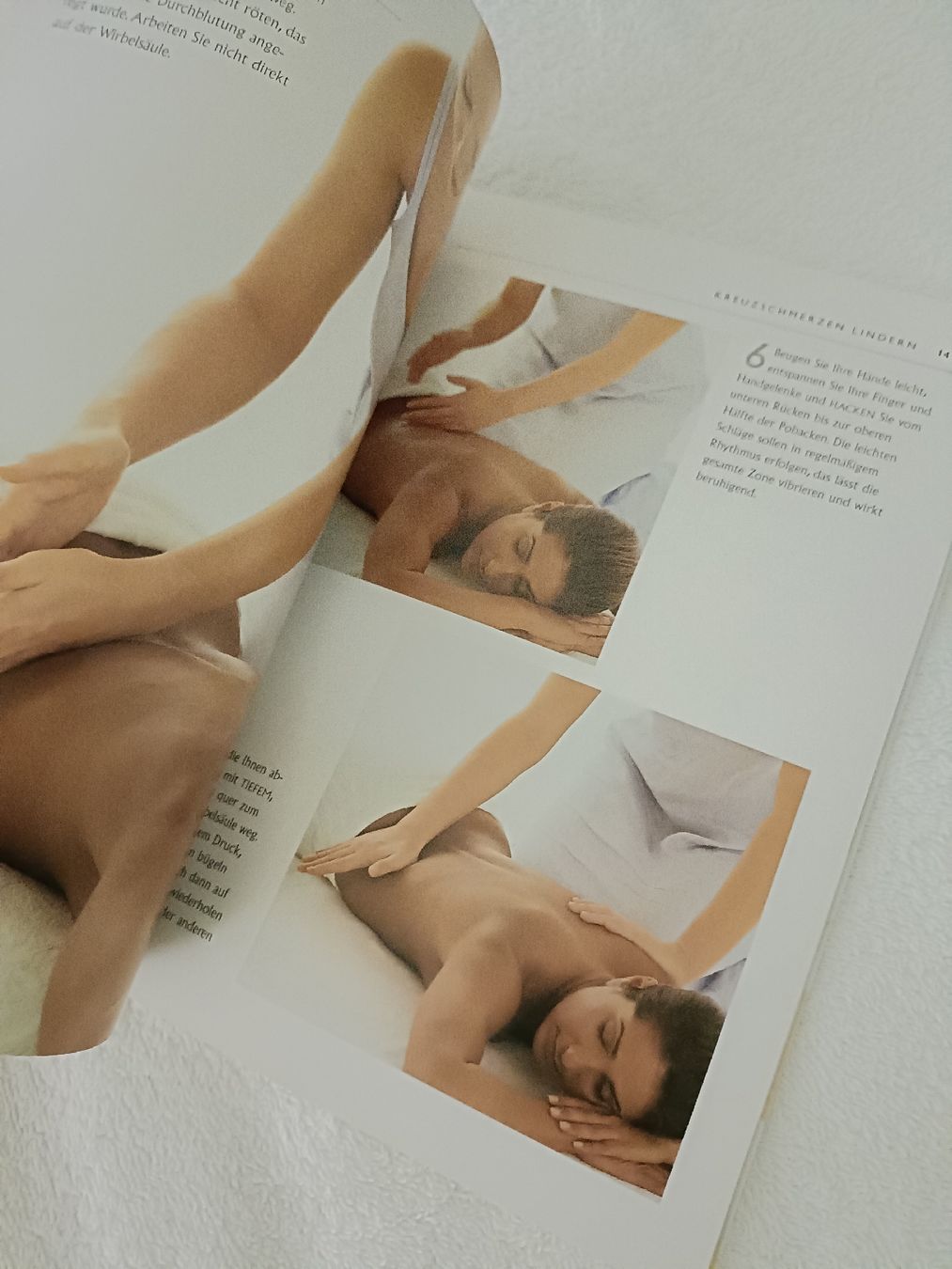 Libri: Massage - Massagegriffe /-Technik etc. – Nuovo (secondo la descrizione) da Gossau SG venduto da scania1509 1