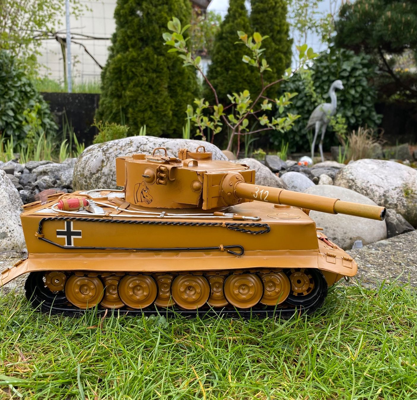 Kit di modellismo & Modellini statici: Panzer Tiger VI aus Blech – Nuovo (secondo la descrizione) da Langendorf venduto da Blechfahrzeuge 7