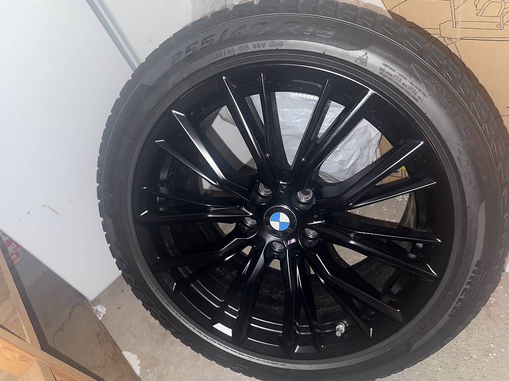 Pneumatici & Ruote complete: BMW Winterkompletträder 18" M Performance Dp 796M  – Usato da Thalwil venduto da dav_6yc8 1