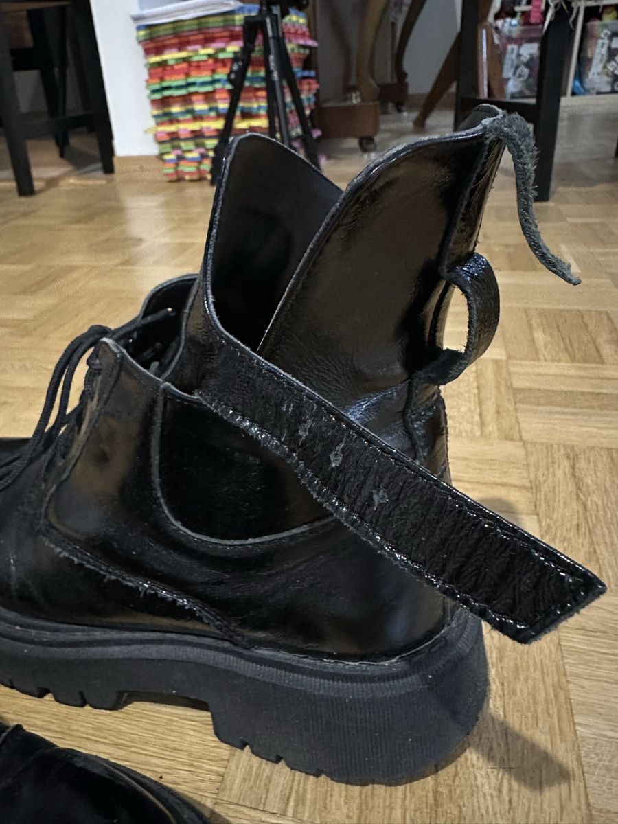 Scarpe da donna: Black Patent Chunky Platform Lace-Up Boots - Fall/Winter 39 – Usato da Genève venduto da alyonavinogradova 5