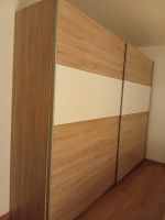Schwebetürenschrank Holzoptik Weiss gebraucht 270cm