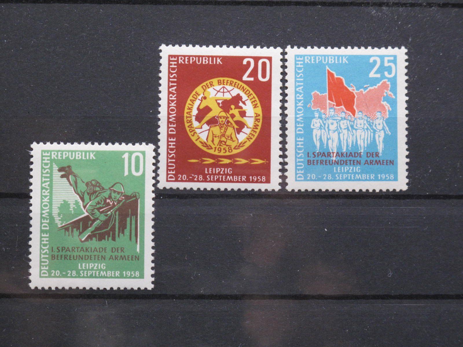 Tutti i francobolli: DDR 1958 Sommerspartakiade ** – Usato da Wil SG venduto da fva01