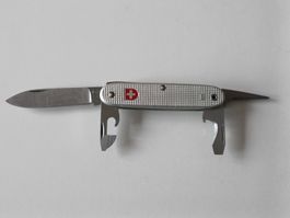 Magnifique Couteau militaire Suisse Wenger 77 Collector !