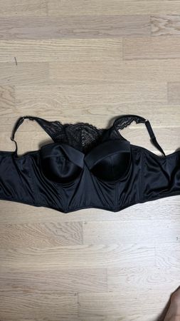 Corset noir avec dentelle taille M bon état