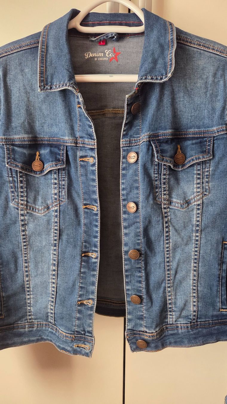 Giacche: Schöne Jeans Jacke L – Usato da Weggis venduto da Leeclipse 1