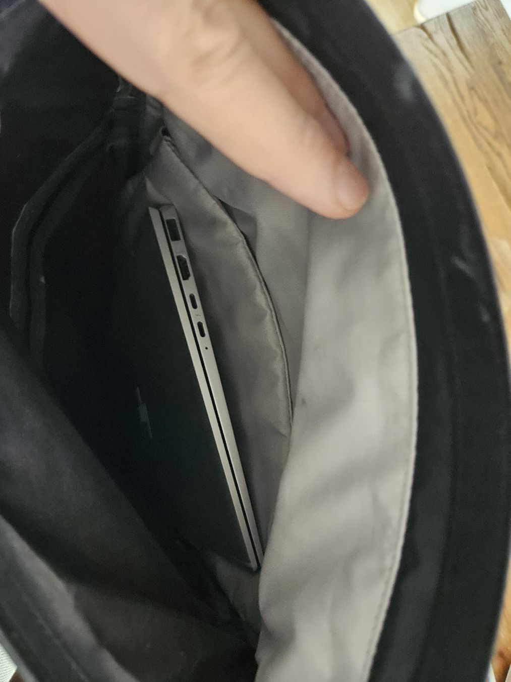 Borse: Praktische wasserdichte Laptoptasche – Nuovo (secondo la descrizione) da Zürich venduto da zweistein03 2