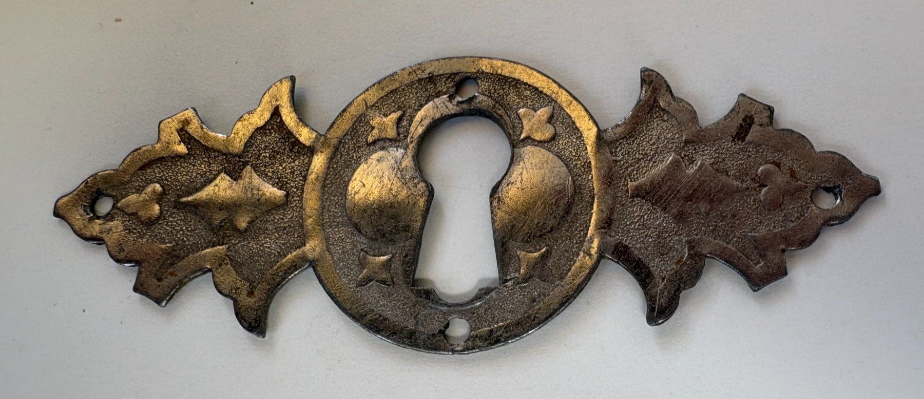 Ferramenta: VINTAGE SCHLÜSSELROSETTE – Usato da Ostermundigen venduto da wini63