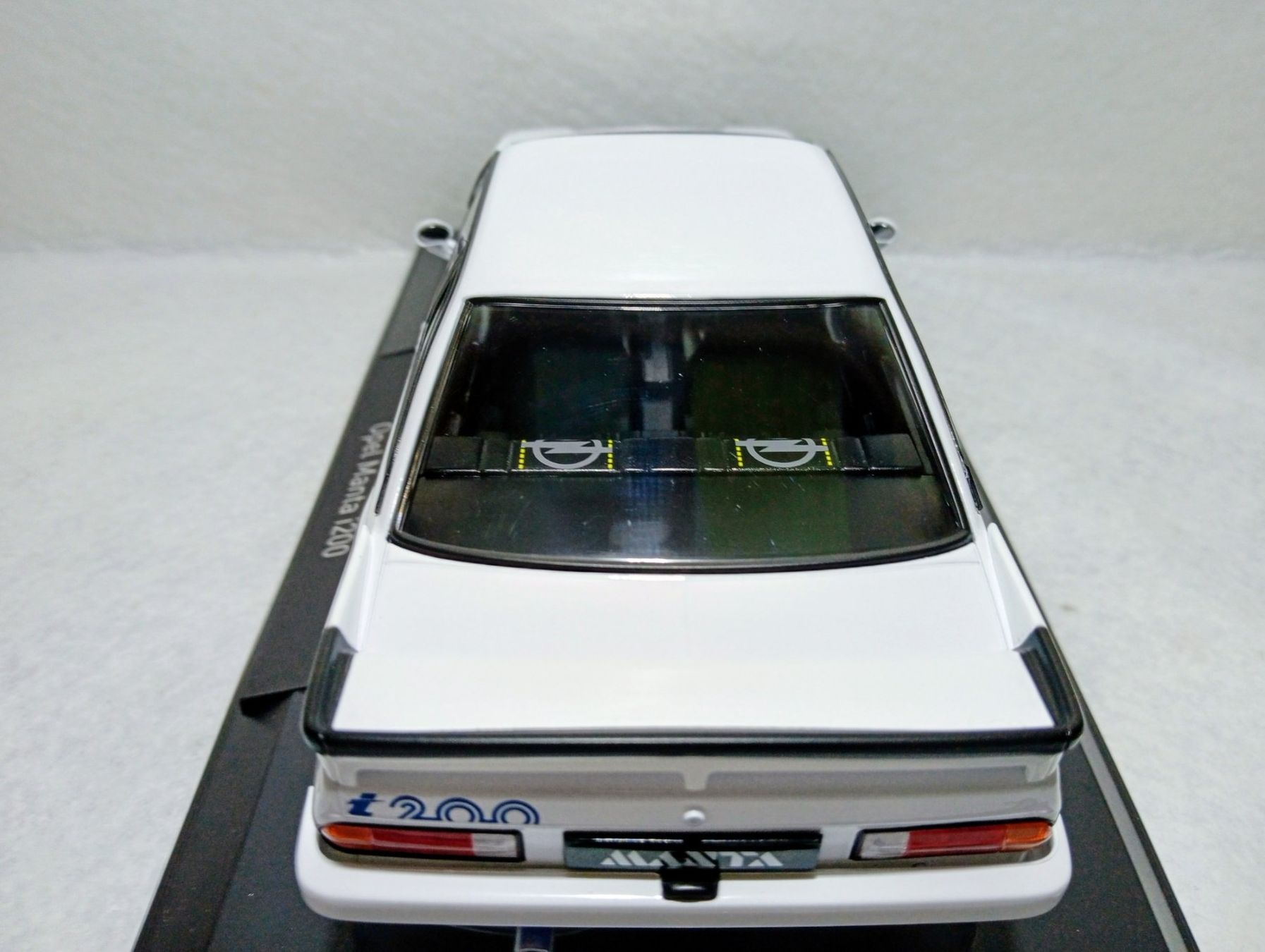 Opel Voitures modèles: Opel Manta i 2000 – Neuf (Voir description) à Huttwil par Secondtrain 5