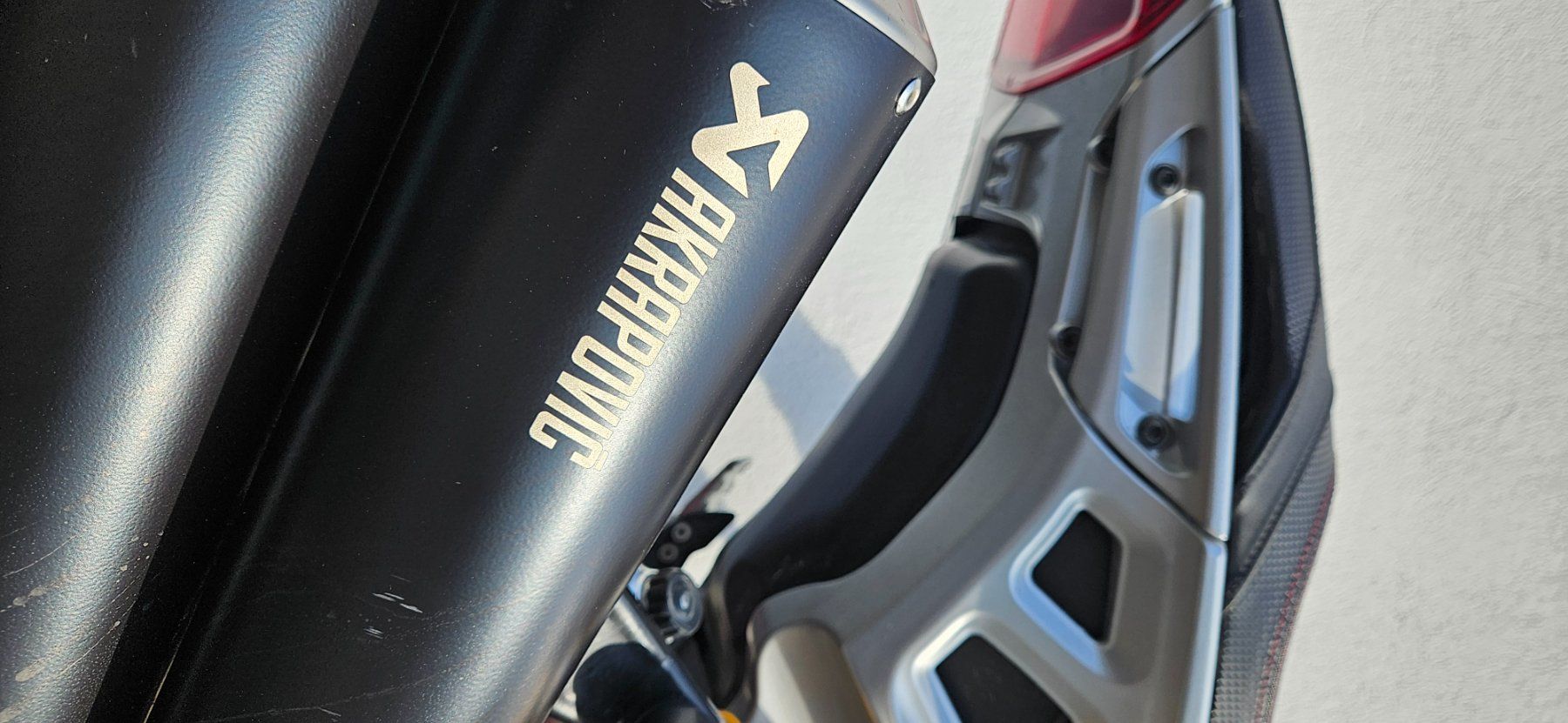 Indian Motorcycle Strada: Indian FTR Carbon R limited edition – Usato da Romanel-sur-Lausanne venduto da Marsu001 8
