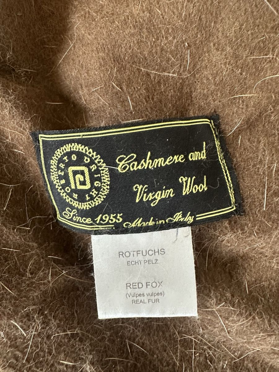 Coperte: Grosse Decke aus Fuchsfellen – Usato da Basel venduto da eucalyptica 1