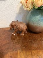 handgefertigte geschnitzte Holzfigur Elefan