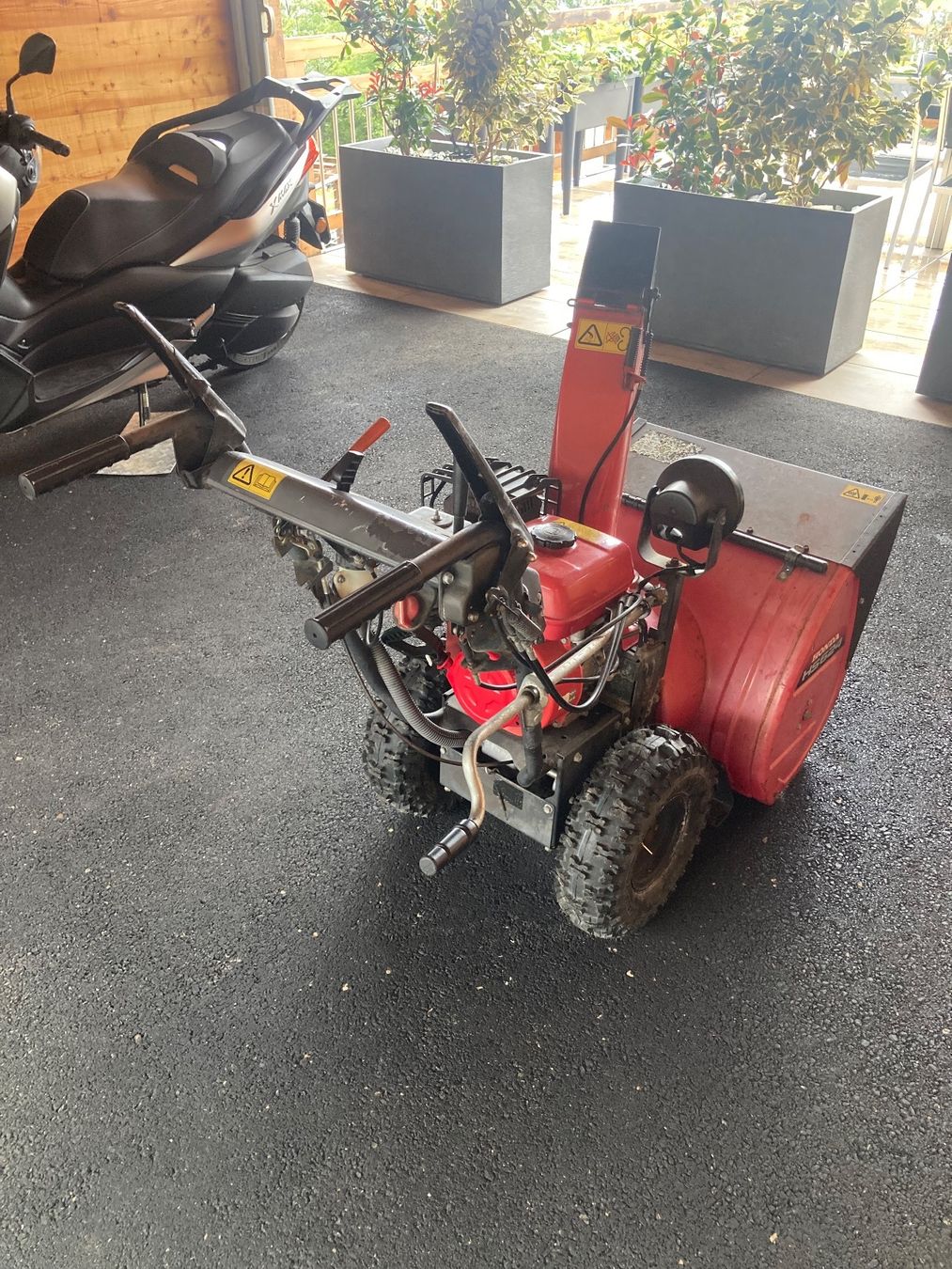Honda Tutte le macchine: Fraiseuse à neige Honda – Usato da Savièse venduto da Chr88