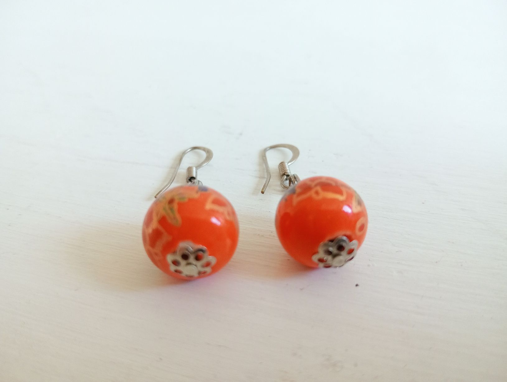 Orecchini pendenti & Orecchini a lobo: Orange Ohrringe mit floralem Muster – Usato da Allschwil venduto da Evgeniia78 1