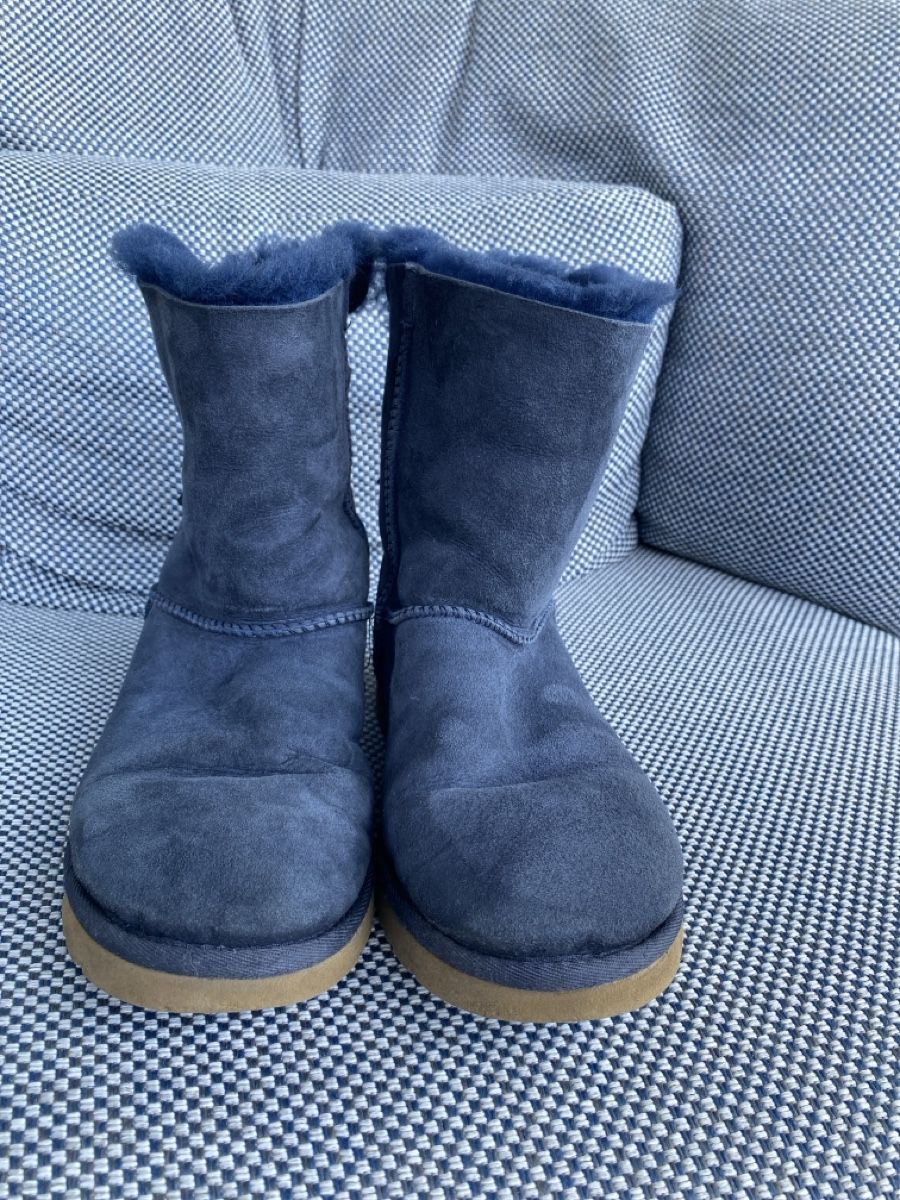 Ugg Damenschuhe: Ugg Boots Bailey Bow ll Blau mit Schlaufe. – Gebraucht aus Erlenbach ZH von renata-c