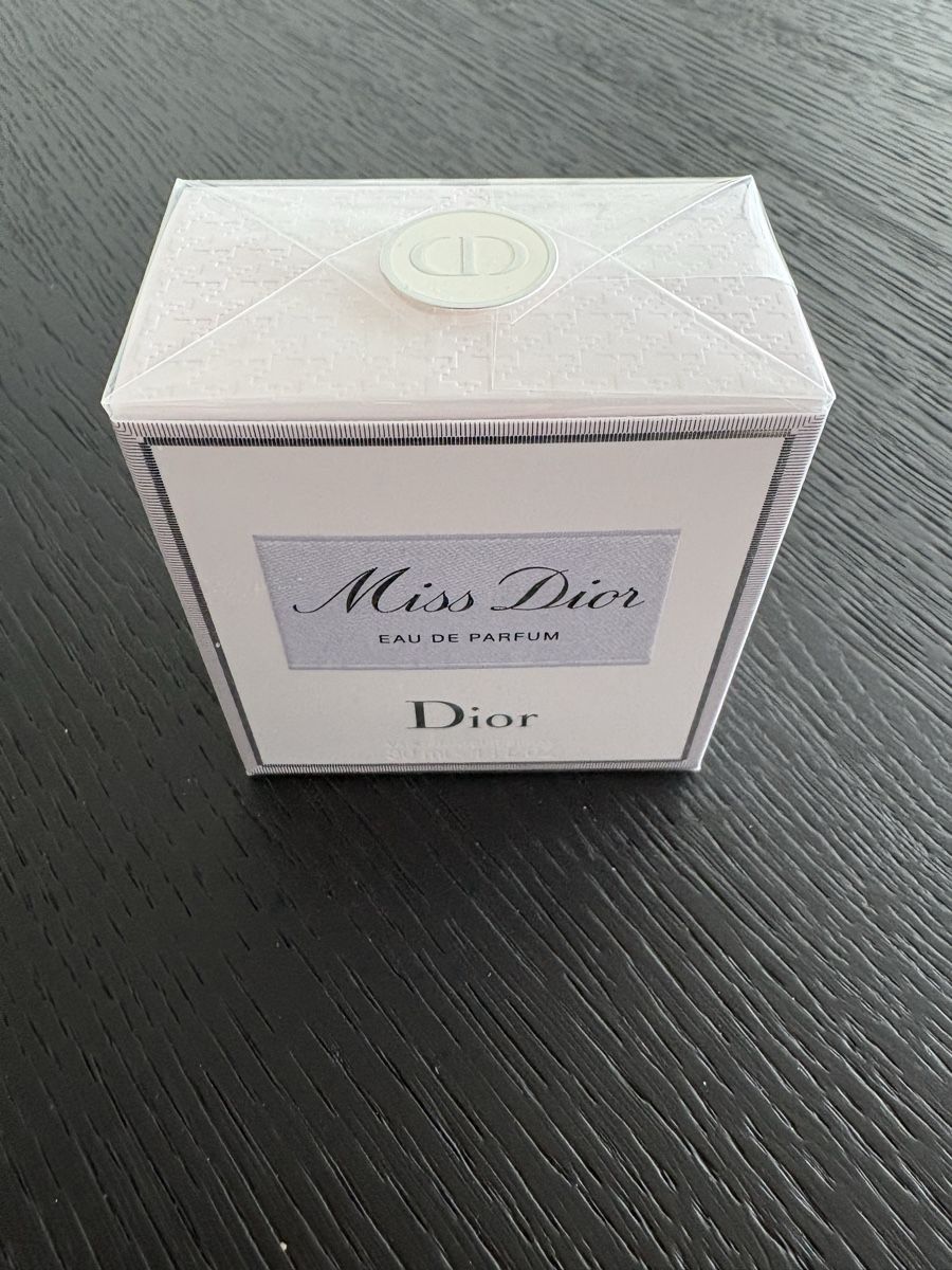 Dior Profumi & Eau de Toilette: Miss Dior - Eau de Parfum originalverpackt – Nuovo e nell'imballaggio originale da Neuhausen venduto da ann-kathrin9 1