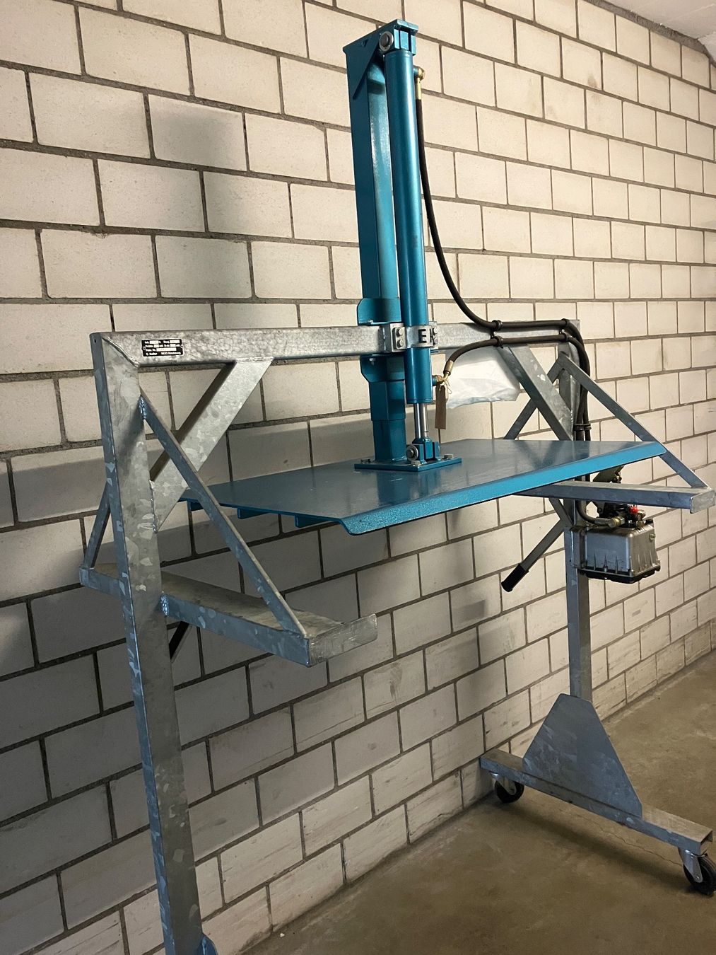 Alle Maschinen: Kehrichtpresse / Containerpresse – Gebraucht aus Schattdorf von Adbrand 1