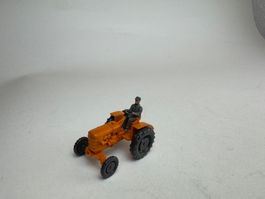 Wiking Fahr Traktor kurzer Auspuff gelborange