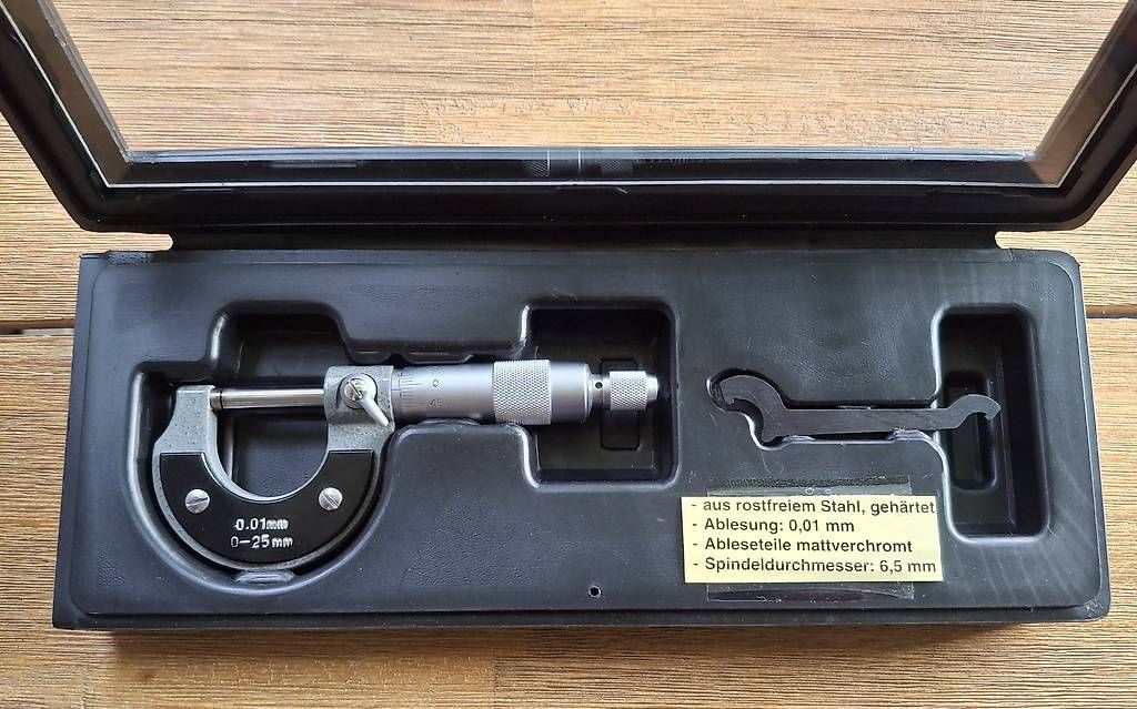 Misurare: Bügelmessschraube / Mikrometer 025 mm  mit Etui – Usato da Rüti ZH venduto da Liliane_market