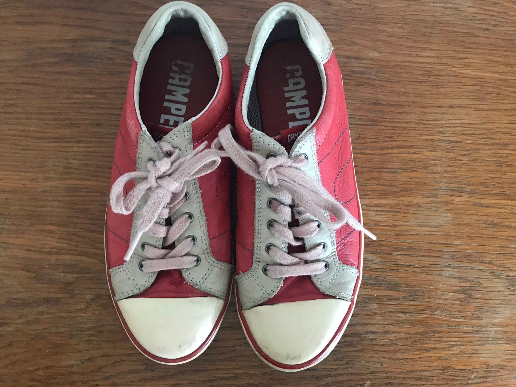 Camper Scarpe per ragazzi: Leder Turnschuhe in Gr. 35 von Camper – Usato da Wädenswil venduto da Aniares2 1