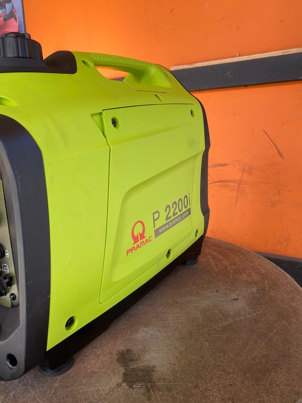 Pramac Generatori di corrente: Generator Pramac P2200i – Usato da Huttwil venduto da Alyssa8 3