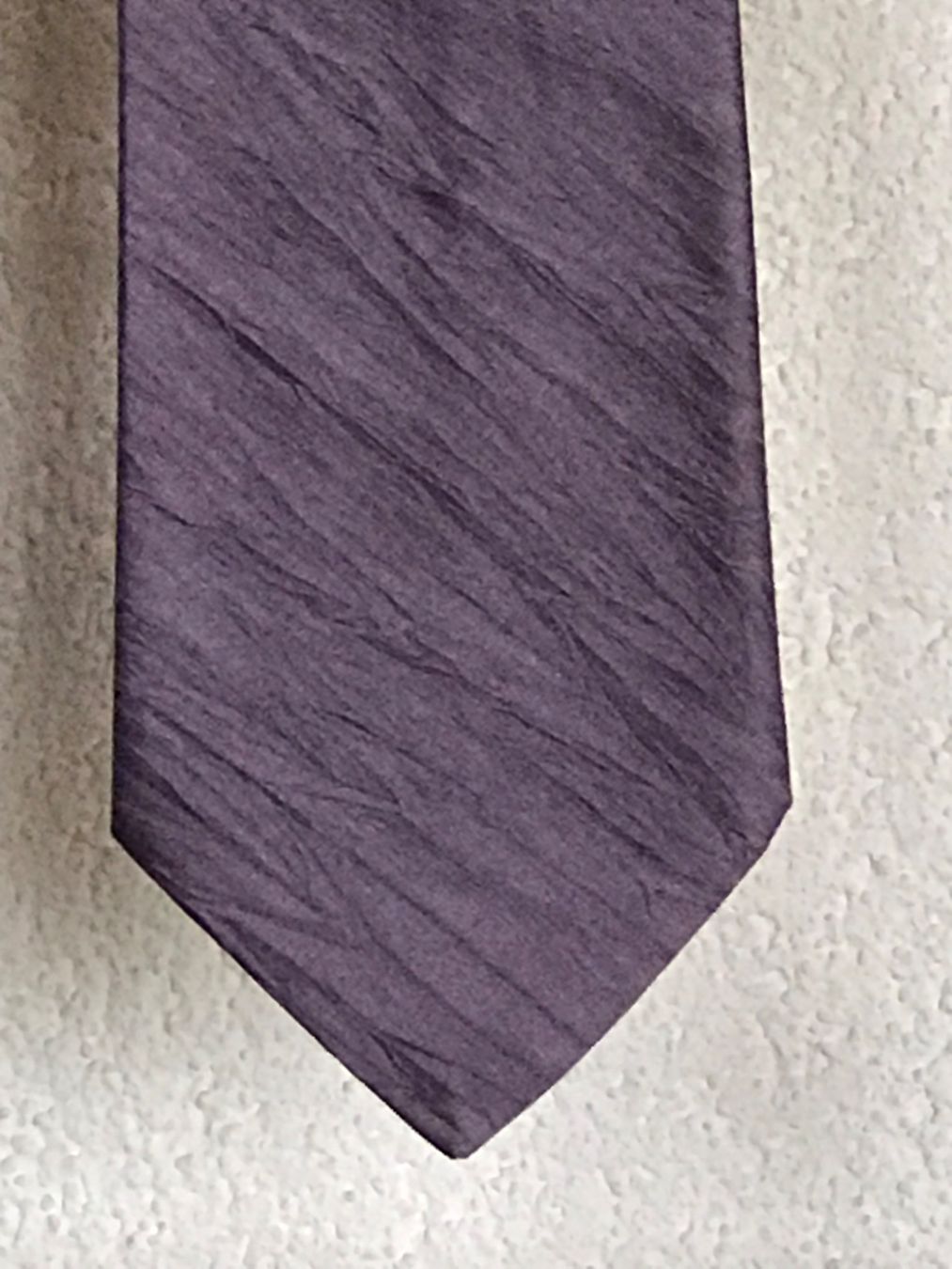 Cravatte: Krawatte Farbe mauve in Knitteroptik – Usato da Däniken SO venduto da allerlei54 2
