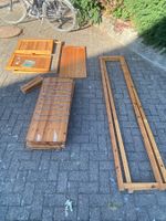 massives Holzregal