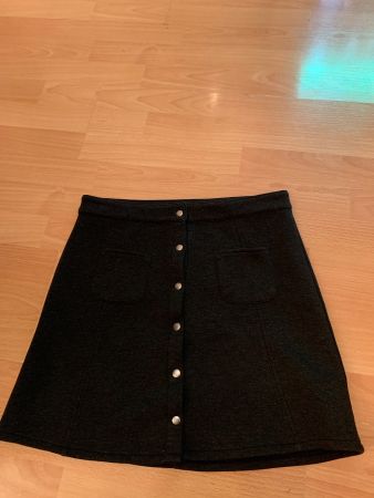 Jolie jupe Miss Avant-première taille 16 ans ou 38