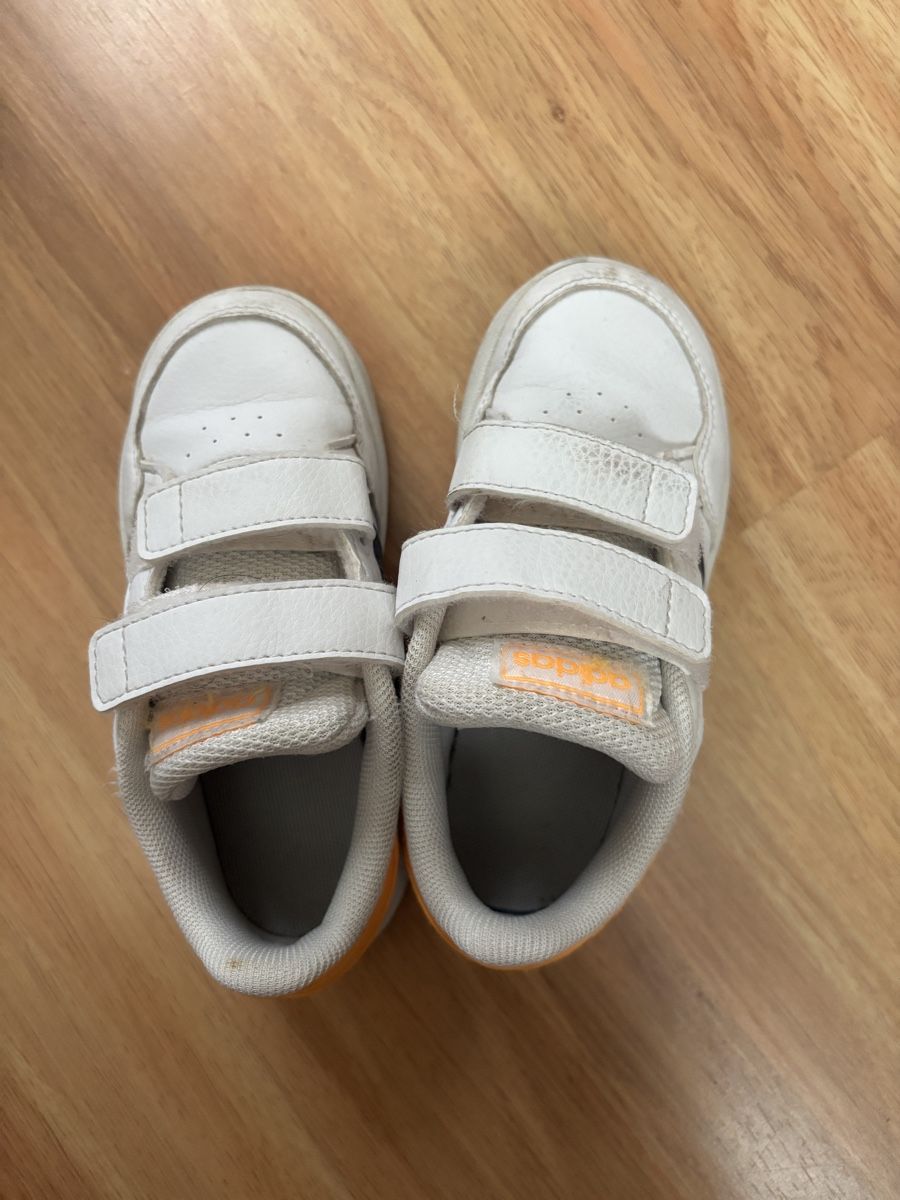 Adidas Scarpe per ragazzi: Kinderschuhe – Usato da volketswil venduto da Sisi521 4