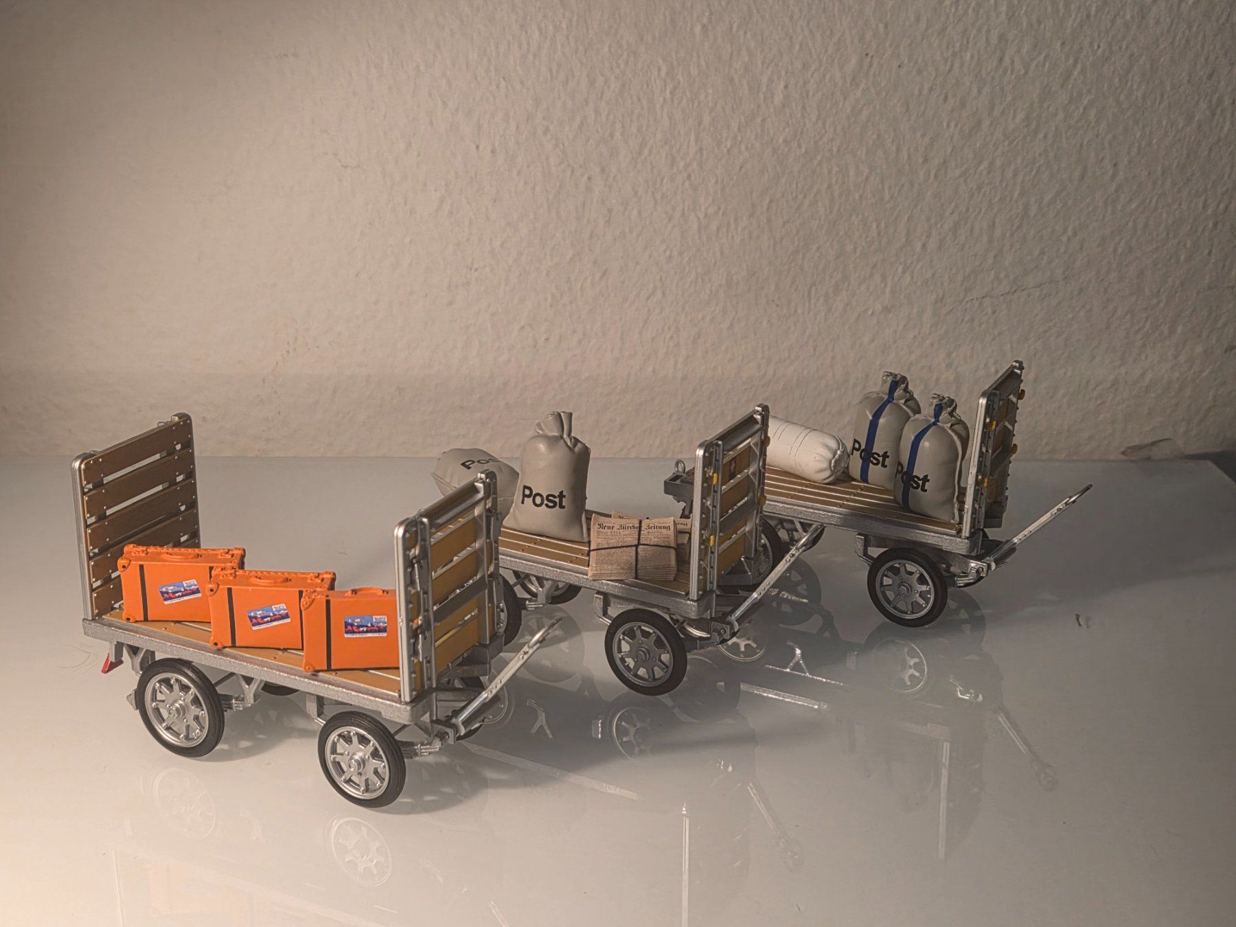 Modellini d'auto: Alpenwagen.ch PTT Elektro-Schlepper / Postkarren Set – Usato da Berikon venduto da Vintage_Touch 8