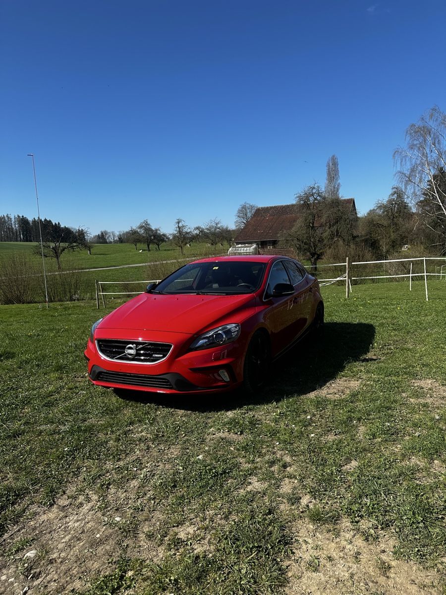 Volvo Automobili: Volvo V40 Sport 200 – Usato da Amlikon-Bissegg venduto da buerkin 3
