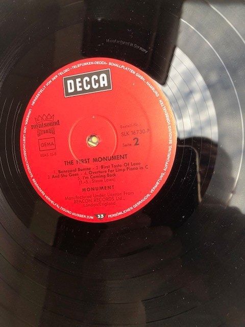 Schallplatten: Monument – Gebraucht aus Aarwangen von Jukebox3 9